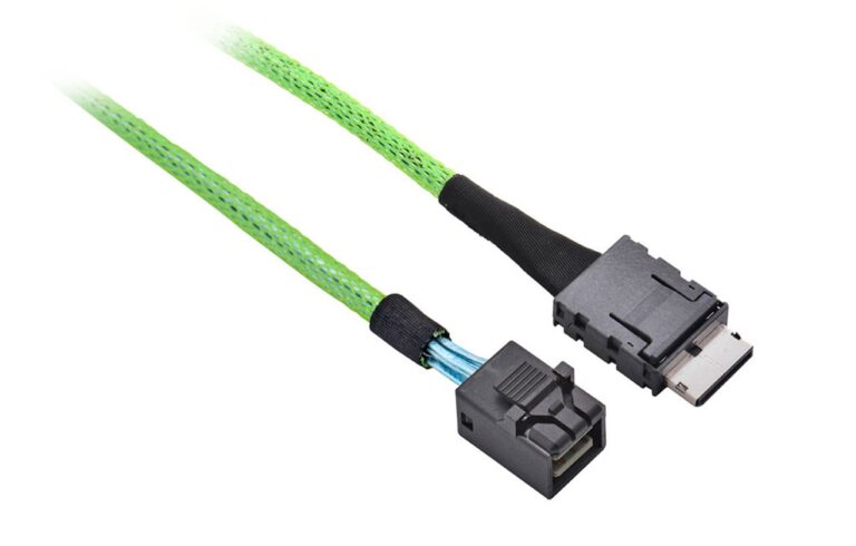 0.5M SFF-8043 Mini SAS HD to OcuLink SFF-8611 Cable
